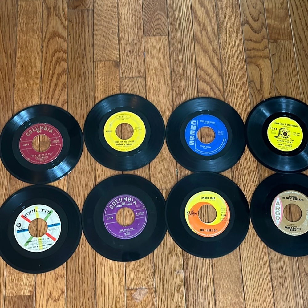 Lot of 8- 45 7” vinyl records Joey Dee Marathons Chuck Berry Tommy Dorsey Bobby
